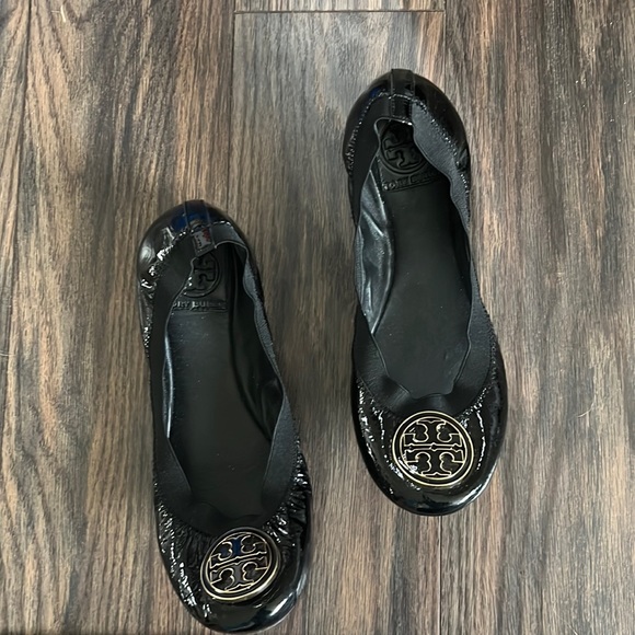 AUTHENTIC Tory Burch flats - Picture 1 of 3